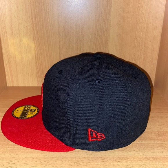 Los Angeles Dodgers Black & Red 59FIFTY Fitted Cap - Picture 4 of 9